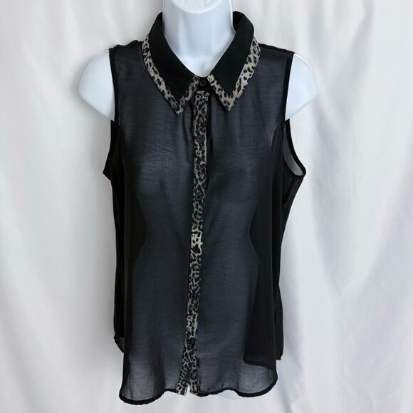 Maurices Sheer Button Down Top Size Medium - Picture 1 of 7